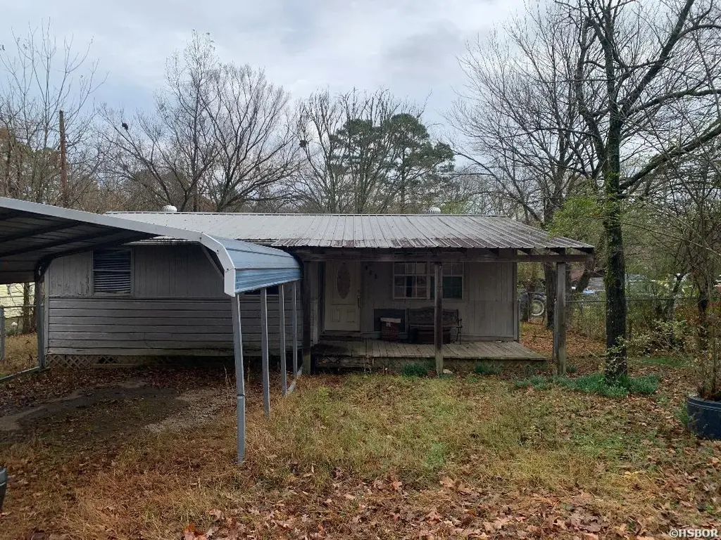 124 W Elm St