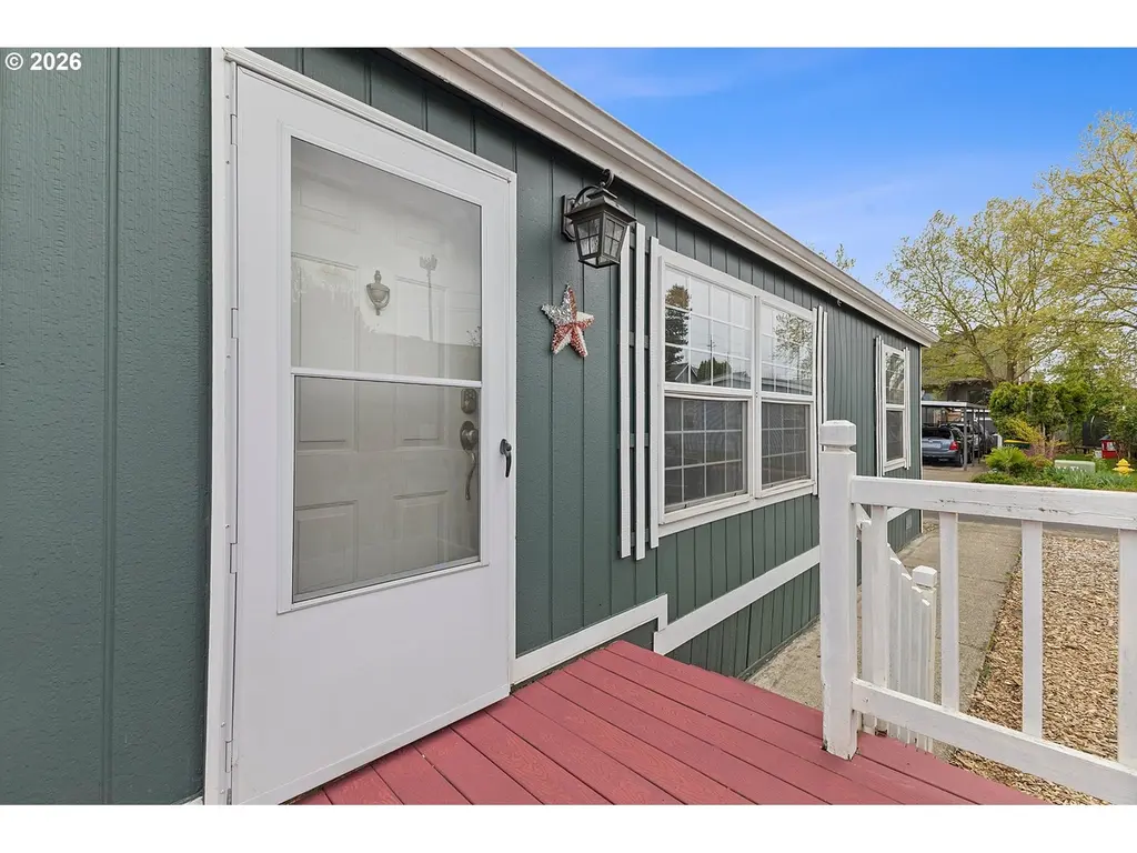 8300 NE Quatama St #81