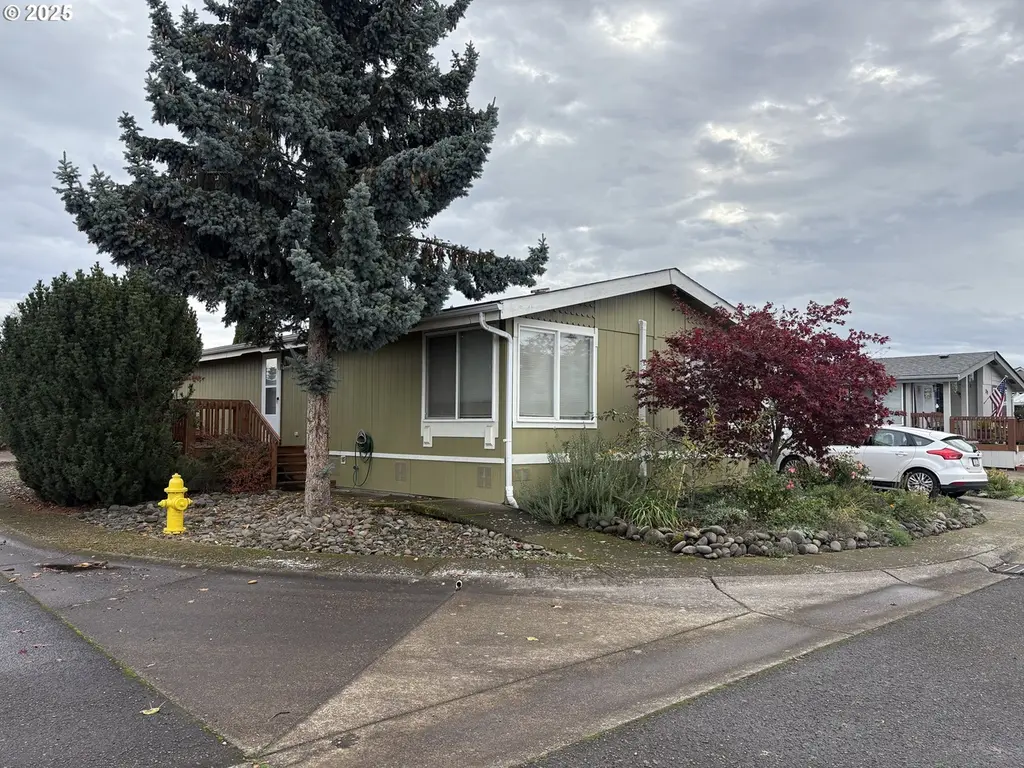 1699 N Terry St #272