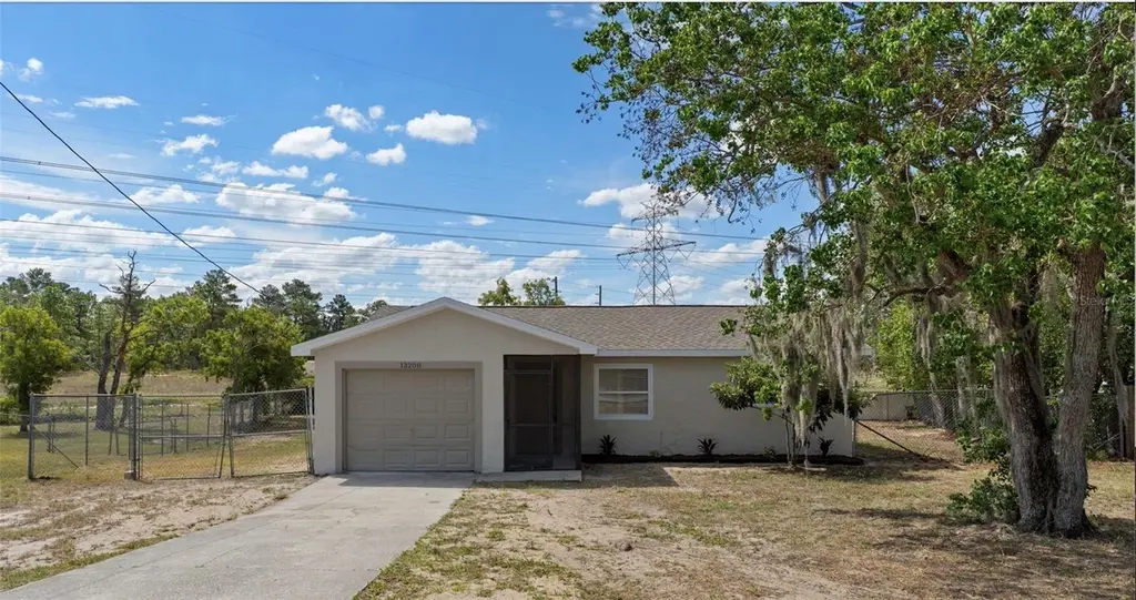 13208 Siam Dr