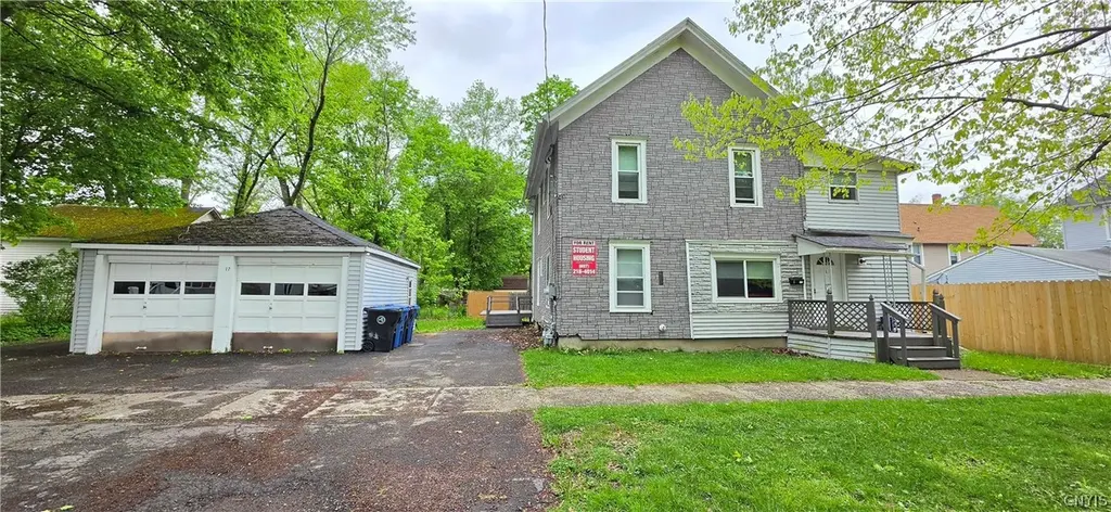 17 Frank St