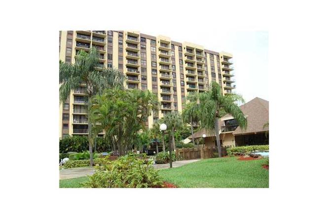 1470 NE 123rd St Unit A204