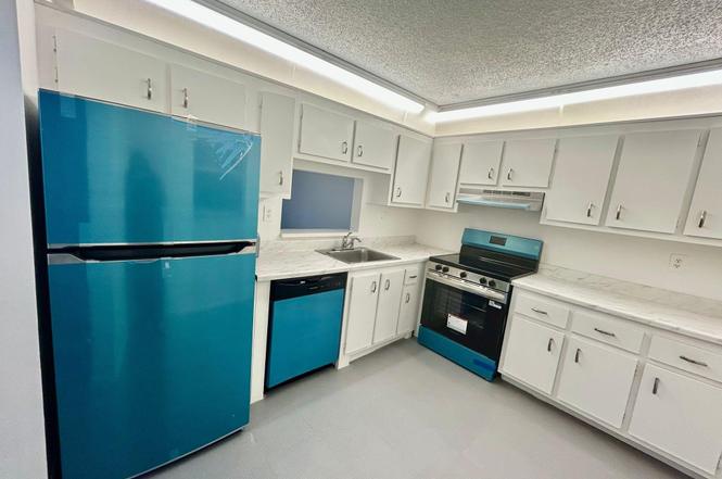 2850 Somerset Dr Unit 316l