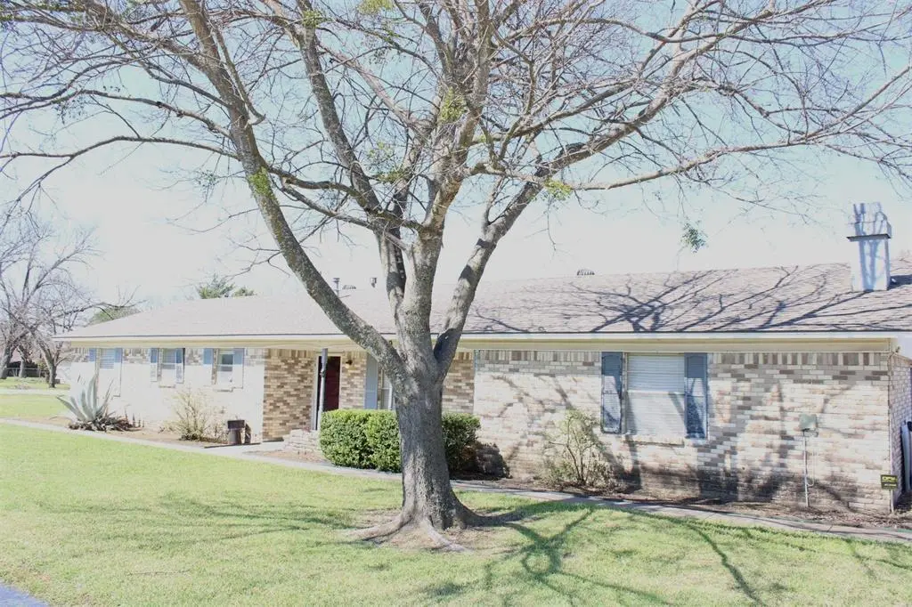 110 E Vanston Ln