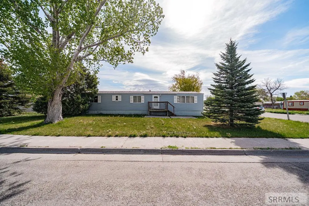 935 Eden Dr