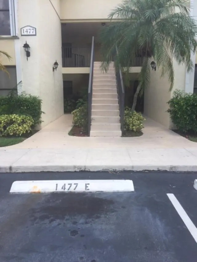 1465 W Lake Crystal Dr Unit G