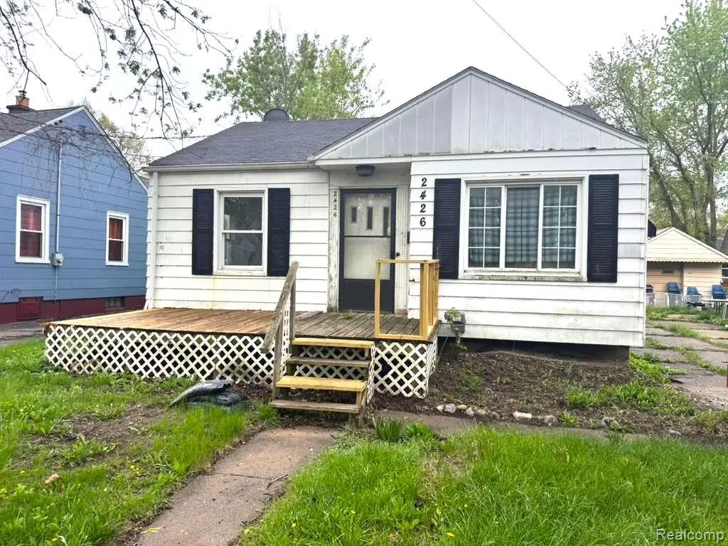 2426 Missouri Ave