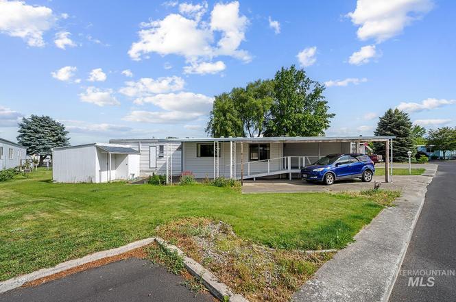 2015 6th Ave Unit 221B