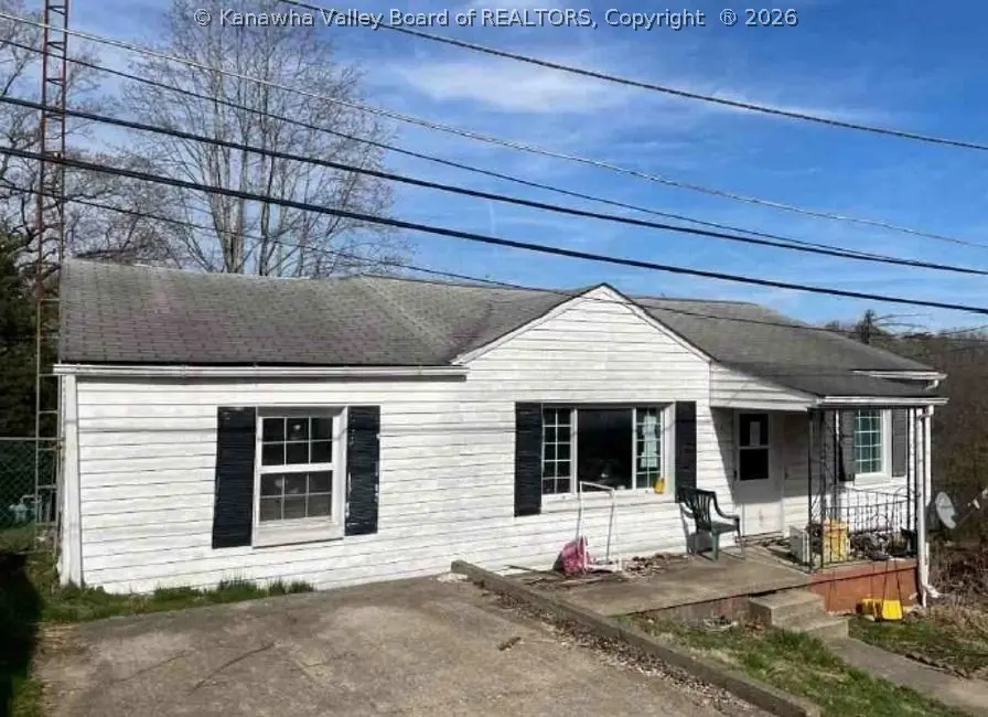 108 Christa Cir