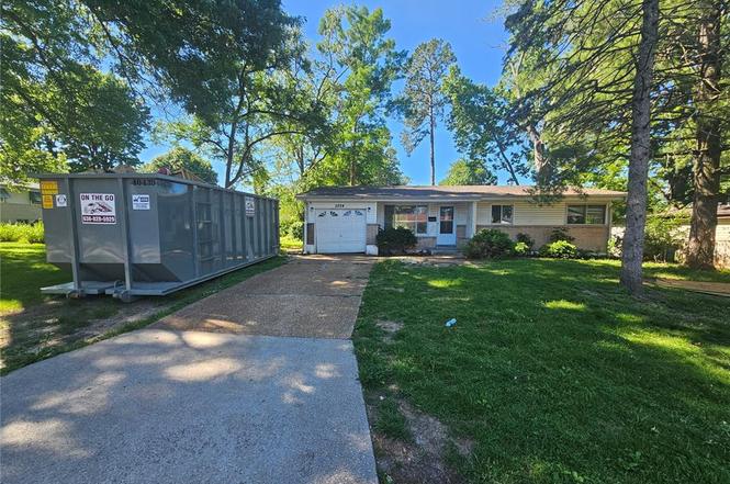 2254 Gadbury Dr