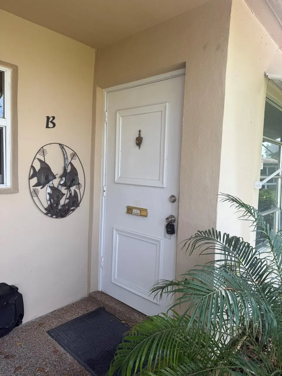 1052 North Dr Unit B