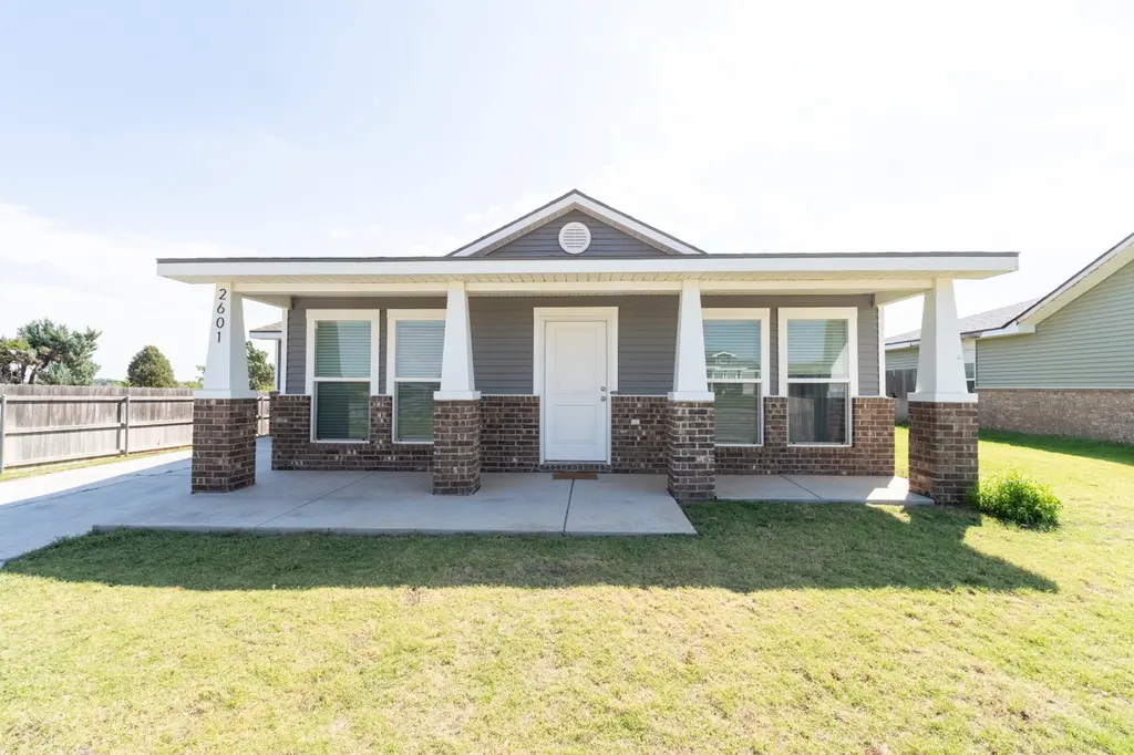 2601 Yukon Ave