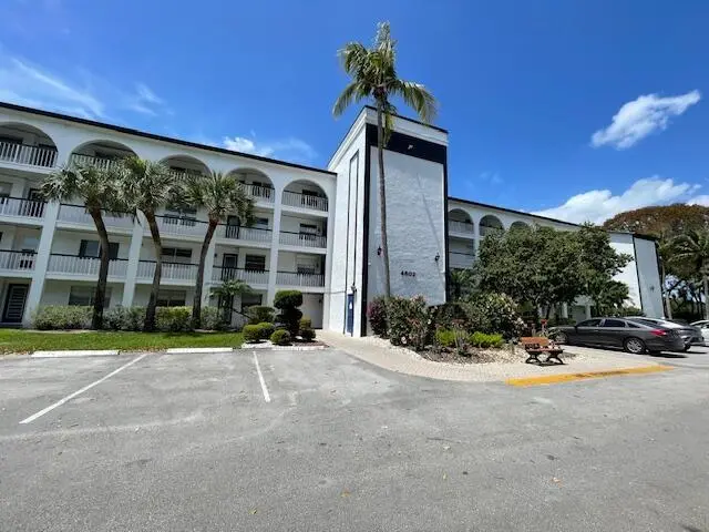 4602 Martinique Way Unit F1