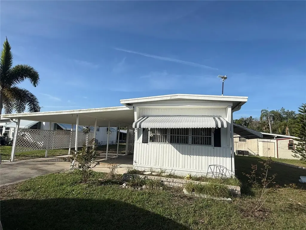 3321 Bonnie Dr