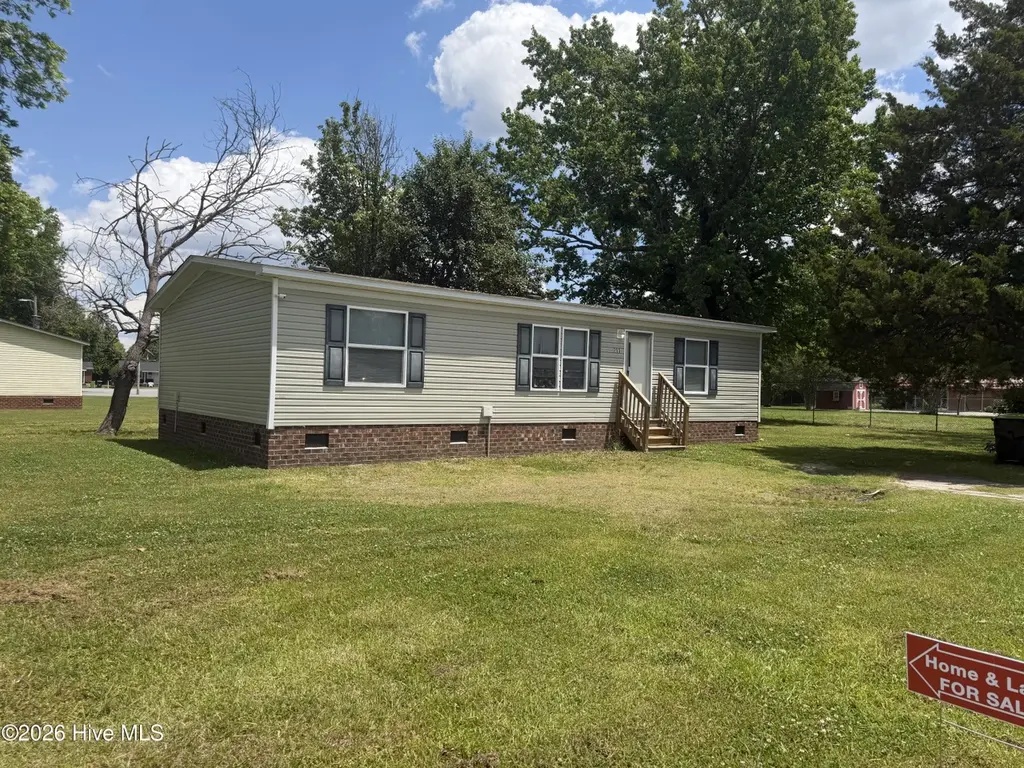 211 Tyson St