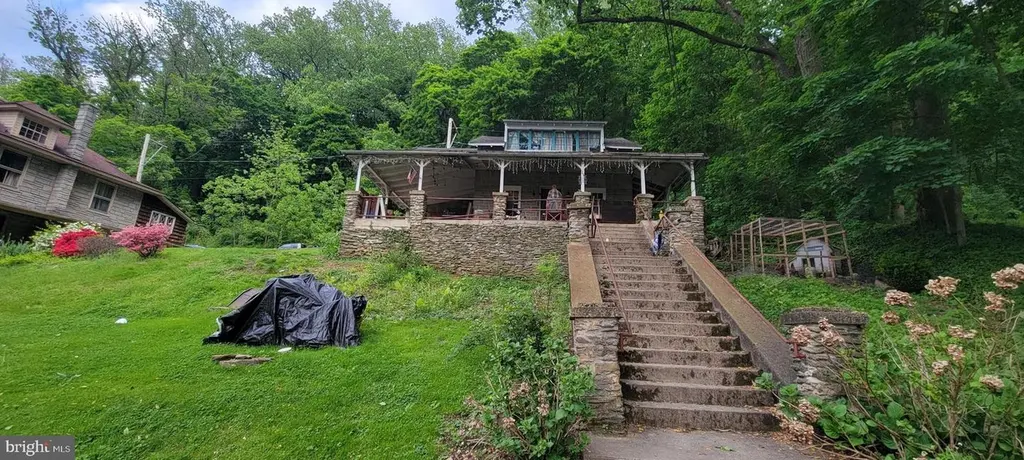 25 Lake Aldred Ter