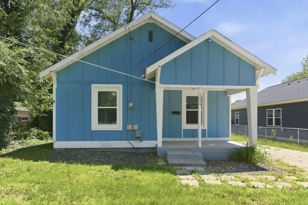 2604 W Calhoun St