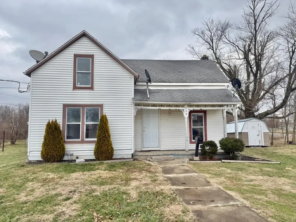 226 Cardinal Ln