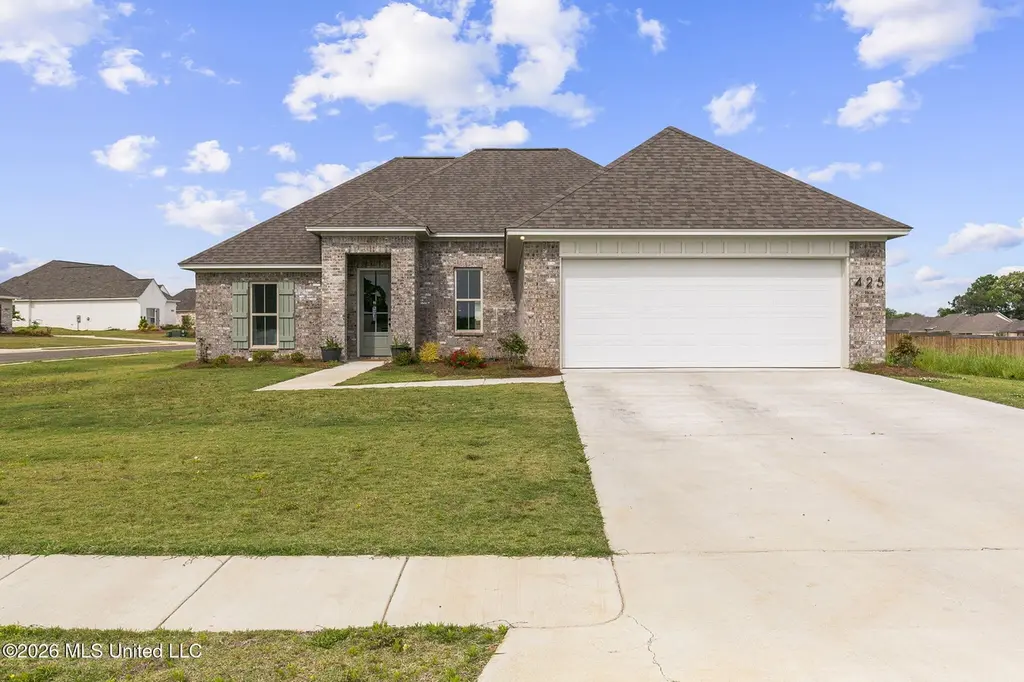 425 Baleigh Way