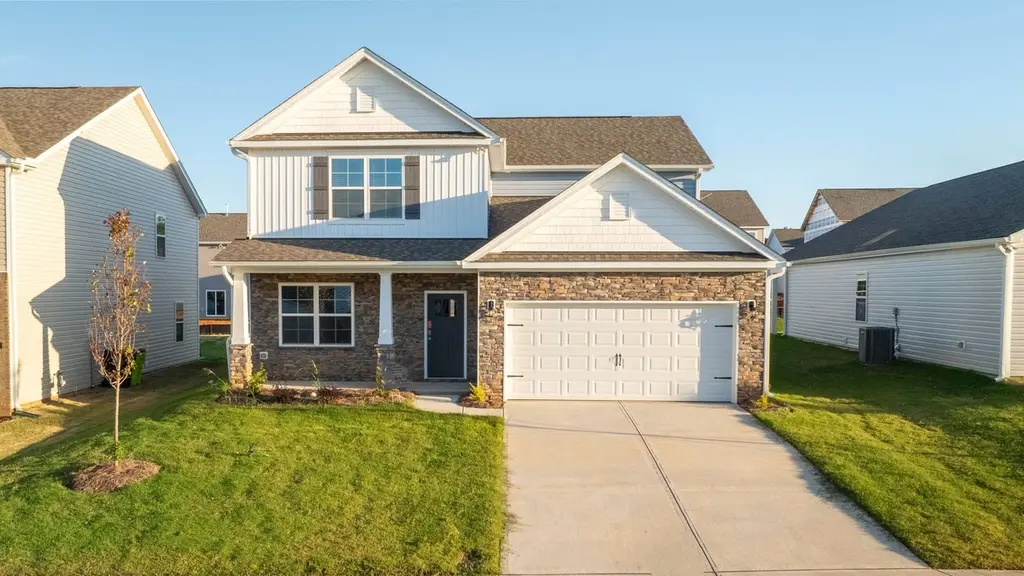4737 Reedy Creek Farm Cir