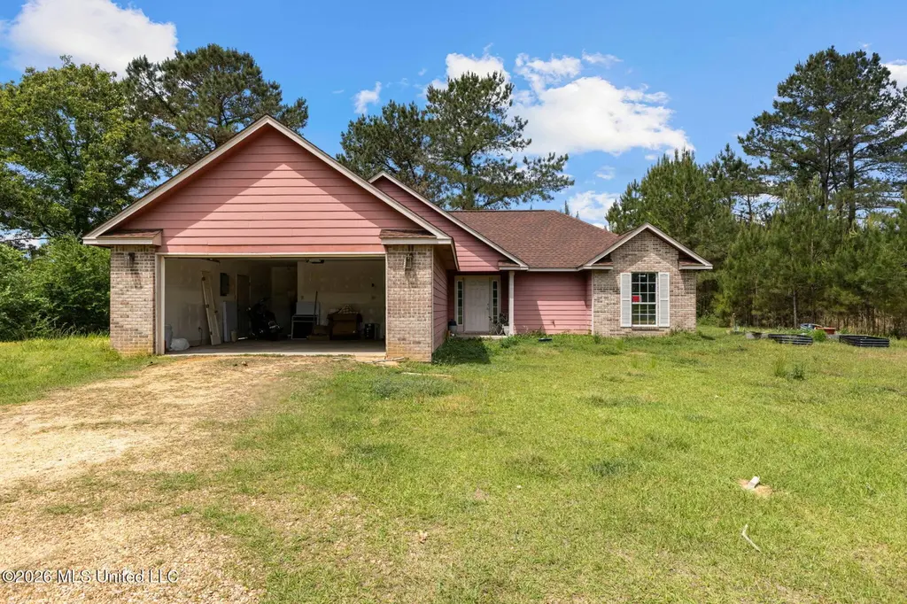 41 Adams Ln
