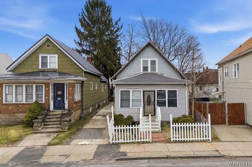 193 Hertel Ave