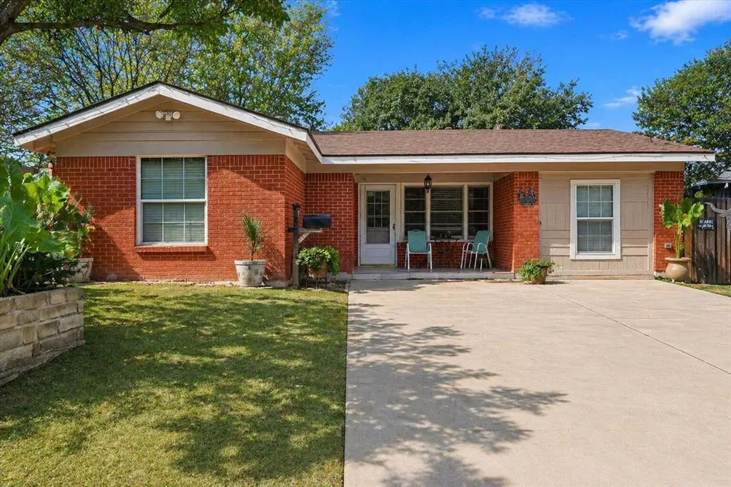 3404 Livingston Ave