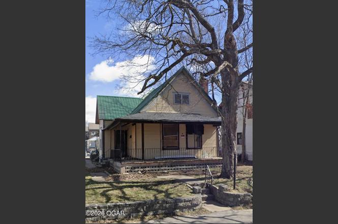 123 N Byers Ave
