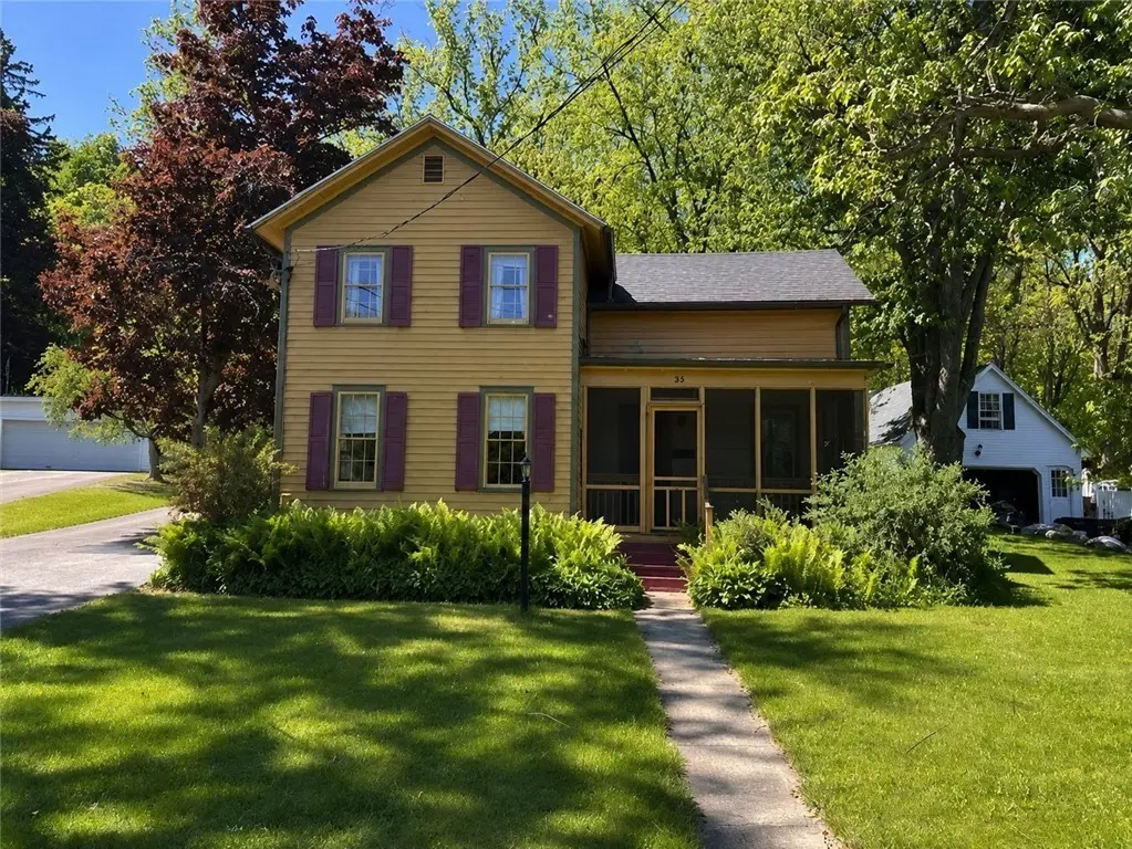 84 E Church St