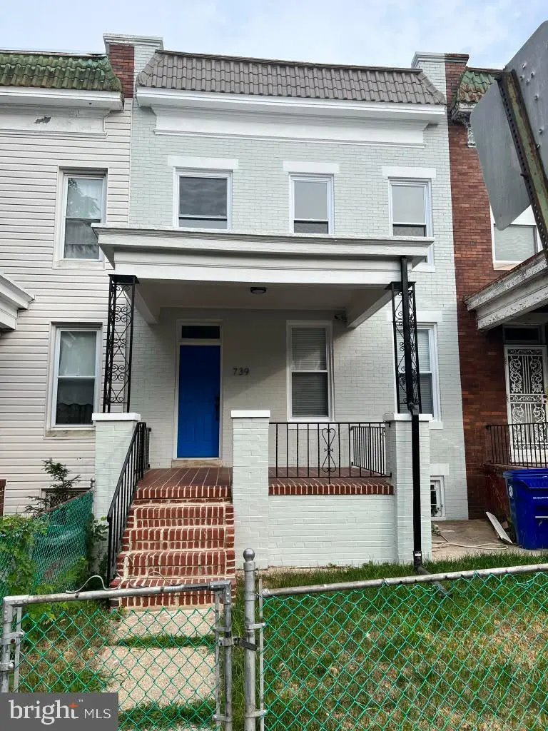 739 Linnard St