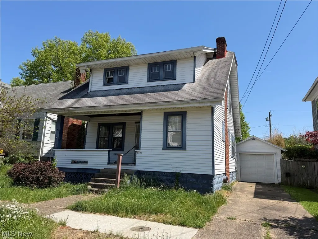 2306 Vaughan Ave