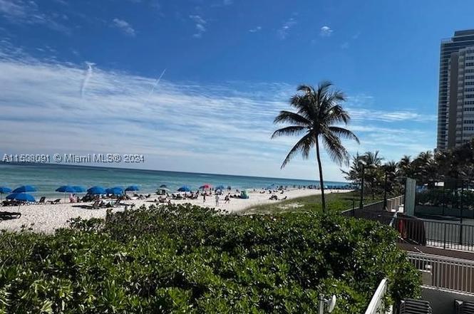 1904 S Ocean Dr #205