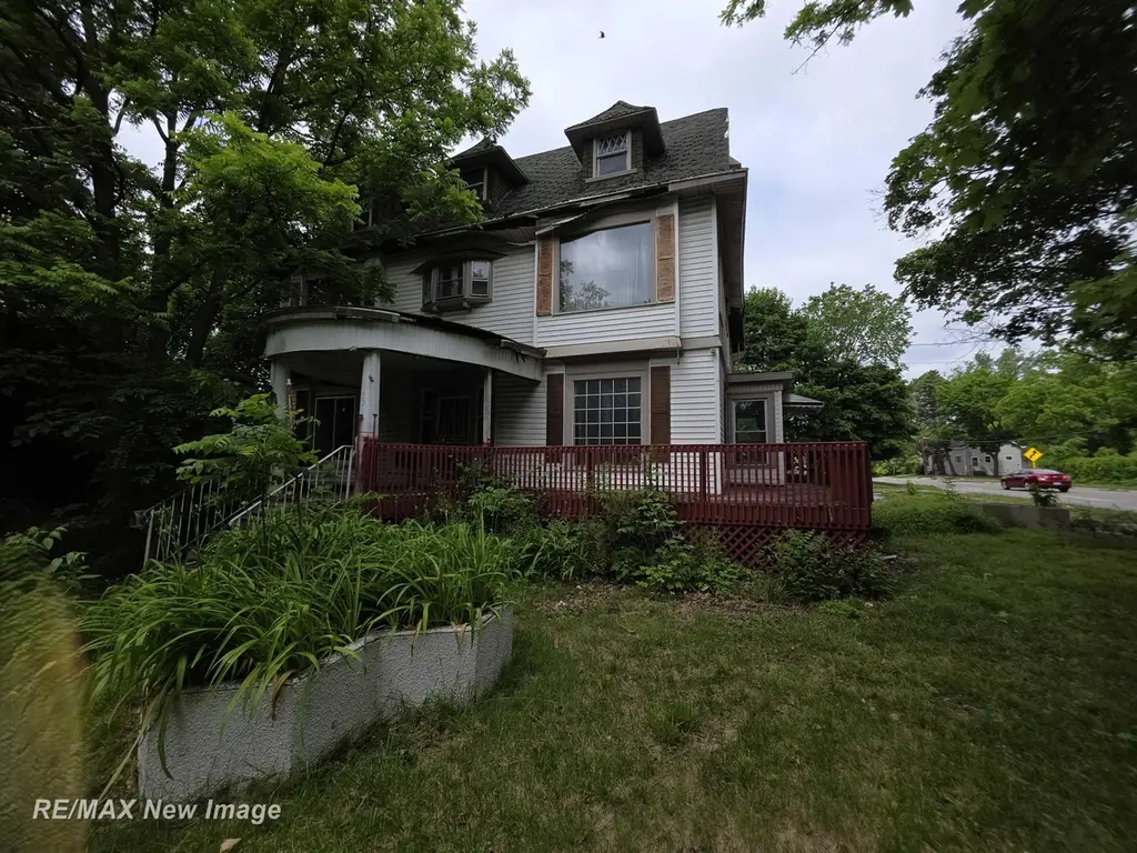 1331 S Jefferson Ave