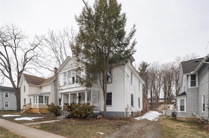 61 Water St