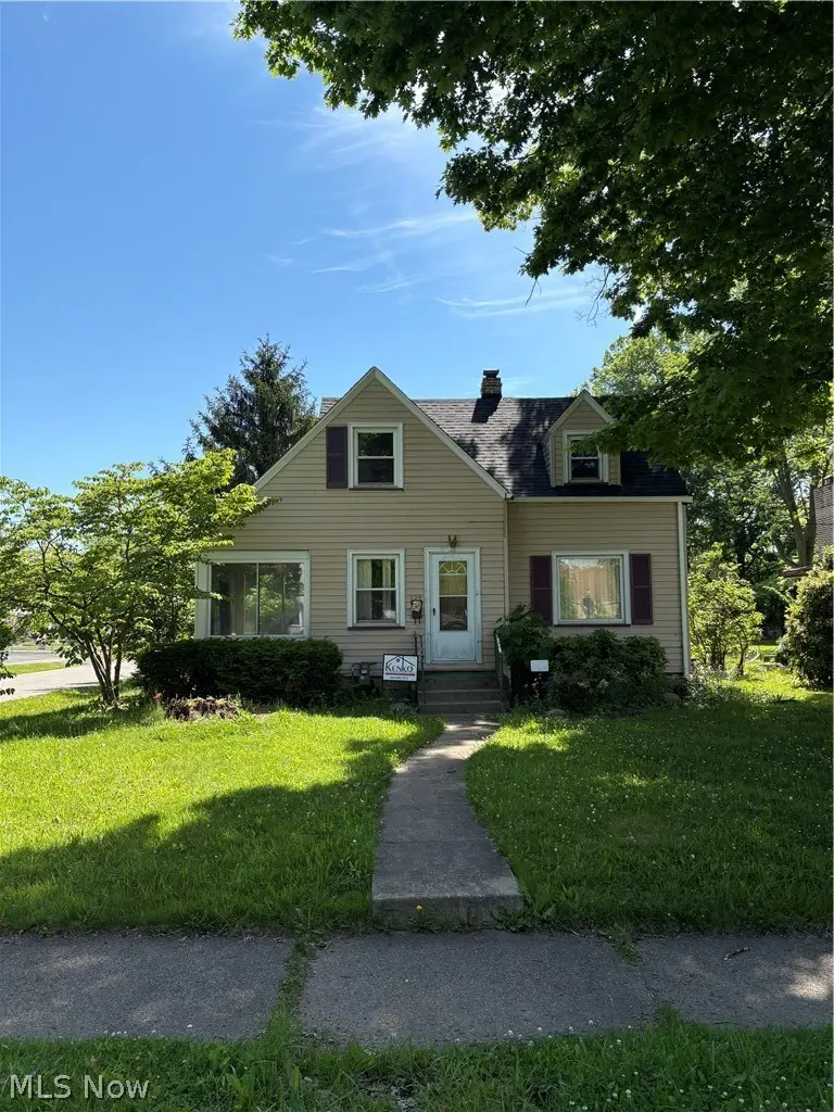 629 SE Willard Ave SE