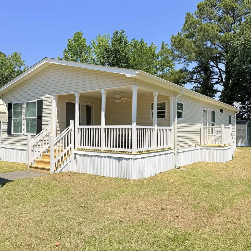 95 Crooked Island Cir