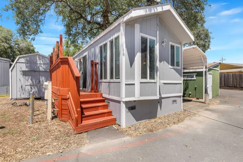 8880 Auburn Folsom Rd #25