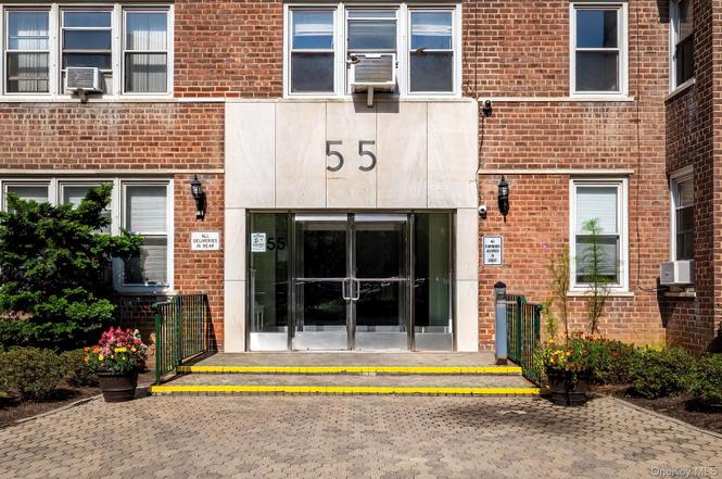 55 Knolls Cres Unit 6C