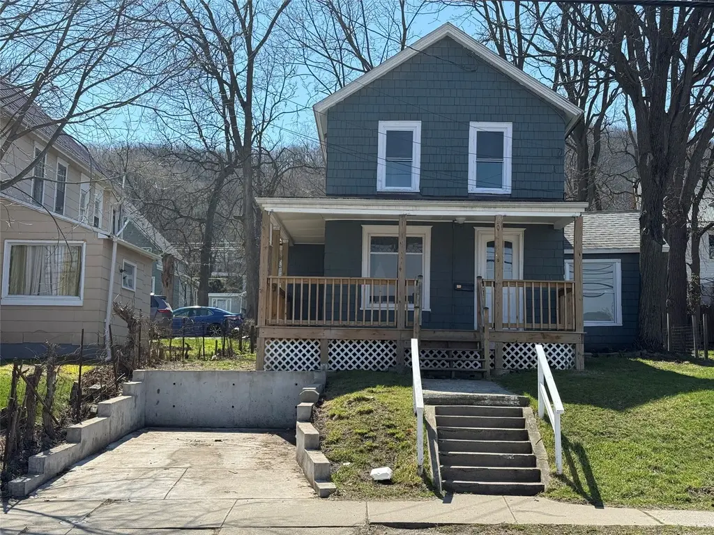 190 Conklin Ave