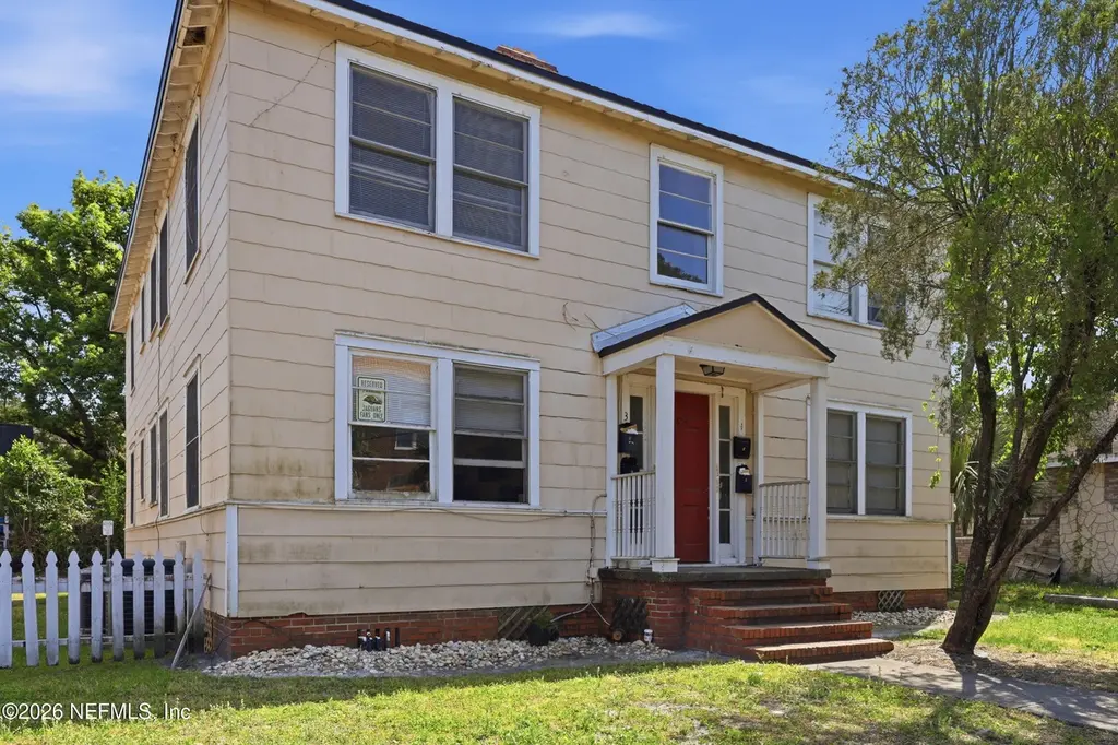 2614 College St #1-4