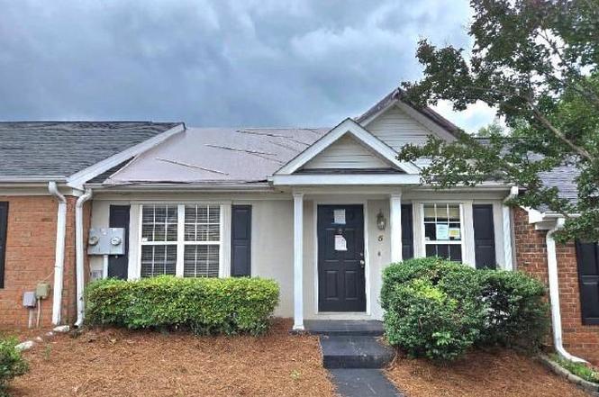 5 Charlestowne Dr