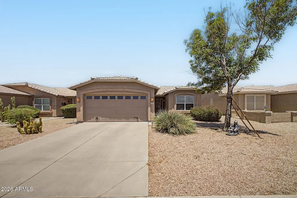 1462 E Torrey Pines Ln