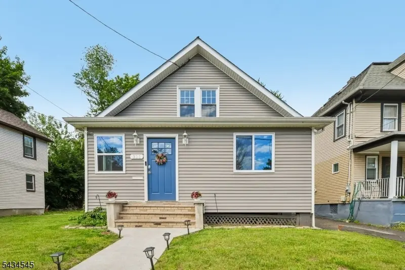311 Monroe Ave