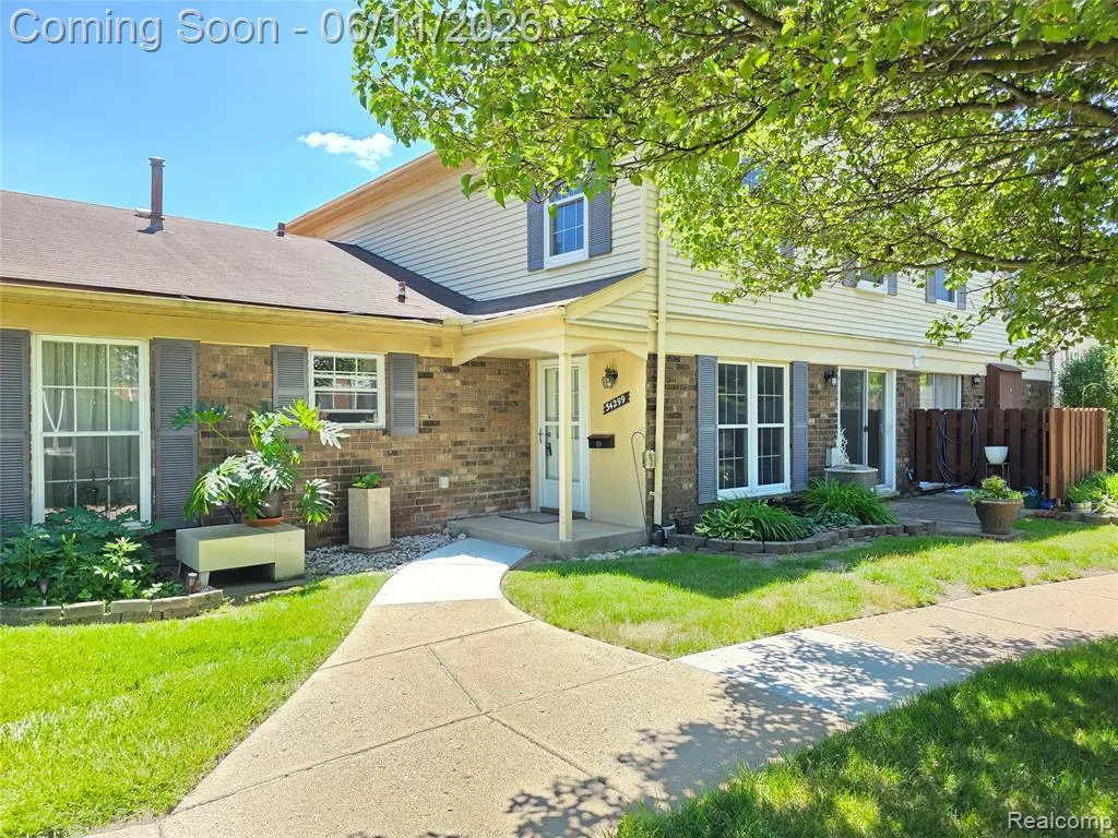 34299 Garfield Cir #2
