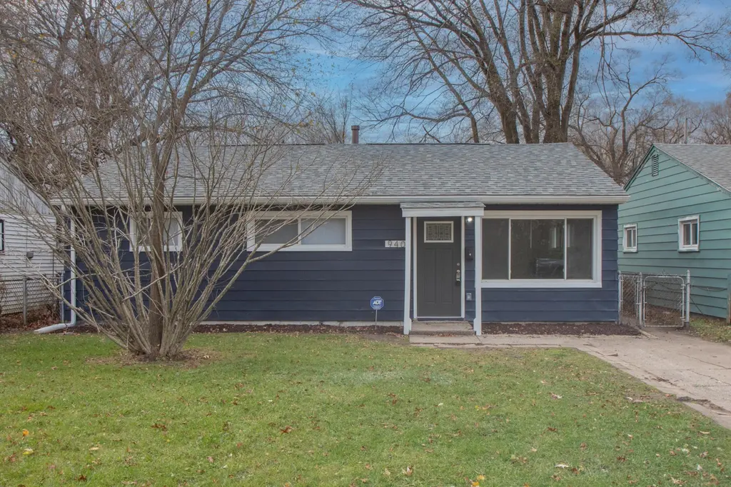 940 Mount St