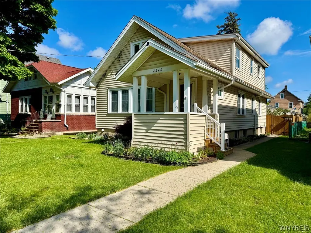 2240 Michigan Ave