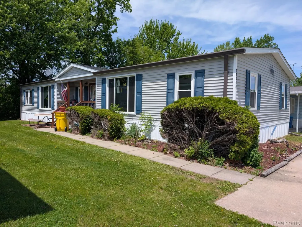 11410 N Lake Dr