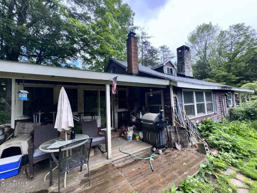 777 Truesdale Hill Rd