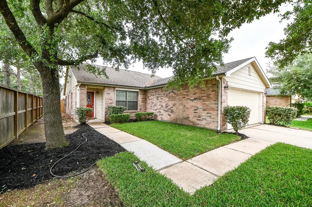 29530 Legends Glen Dr