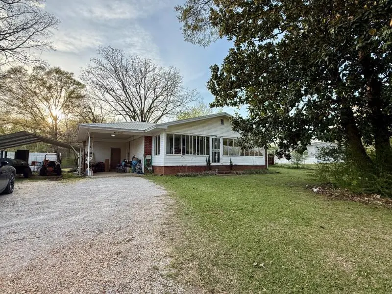12161 Mississippi 371